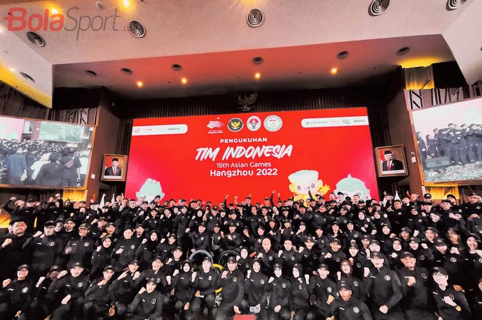 Pengukuhan Kontingen Indonesia untuk Asian Games 2022 oleh Menpora Dito Ariotedjo yang diselenggarakan di Gedung Auditorium, Kementerian PUPR, Jakarta, Selasa (19/9/2023).