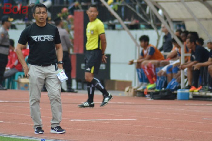 Pelatih PSIS Semarang, Jafri Sastra.