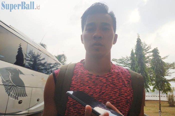 Kiper Tira Persikabo, Angga Saputra di Stadion Pakansari, Kabupaten Bogor, Rabu (14/8/2019).