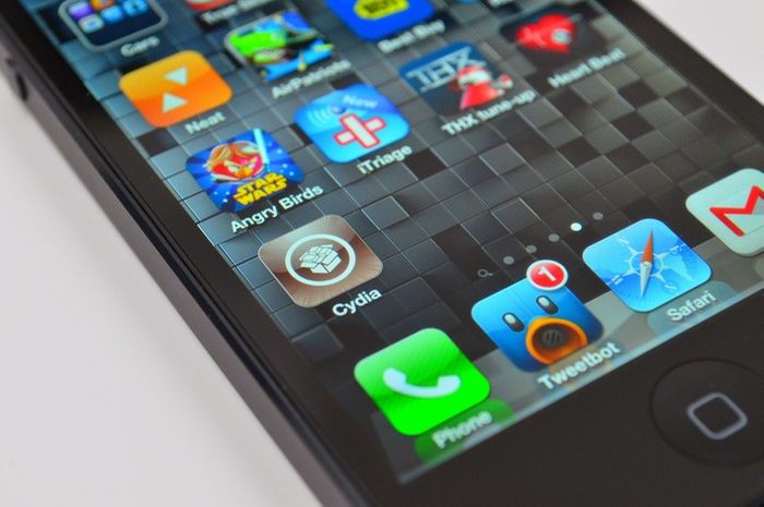 Mau Lebih Bebas Pakai iPhone? Jailbreak Saja, Tapi Tanggung Sendiri Akibatnya - Semua Halaman - Nextren.grid.id