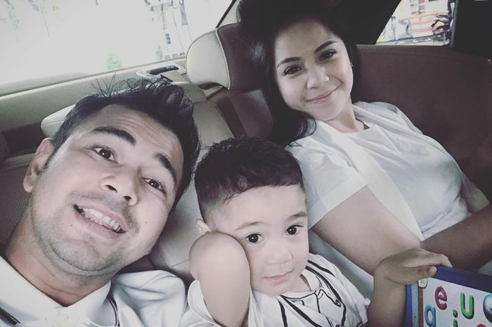 540 Gambar Romantis Keluarga Kecil HD Terbaik