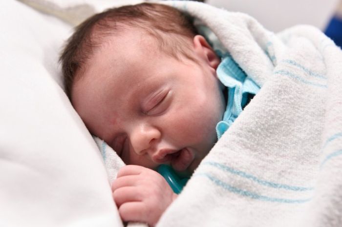 The baby's body temperature should be measured regularly to prevent a cold baby who is at risk for hypothermia.