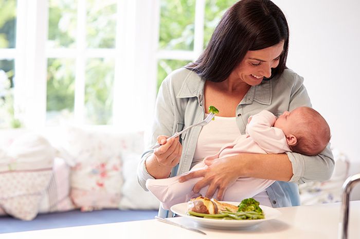 Ini Dia Tip Diet Sambil Menyusui Ibu Langsing Si Kecil Happy Semua Halaman Nakita