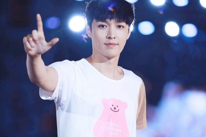 Unduh 930 Koleksi Gambar Exo Lay Paling Bagus HD