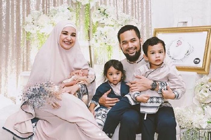 Download 61 Koleksi Gambar Foto Keluarga Kecil Paling Bagus 