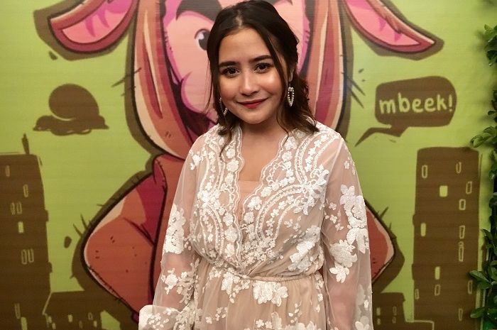Prilly Latuconsina Sampai Batalkan Tiket Pesawat Demi ...