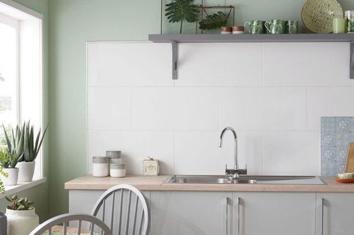 7 Tips Menata Dapur  Sempit Agar Terasa Lega Salah Satunya 