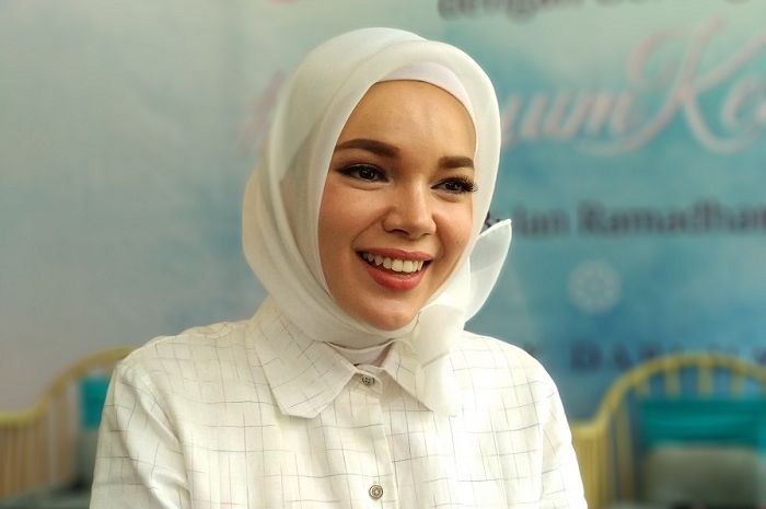 Dewi Sandra saat ditemui Grid.ID di Hotel Atlet Century Park, Senayan, Jakarta Pusat, Rabu (9/5/2018).