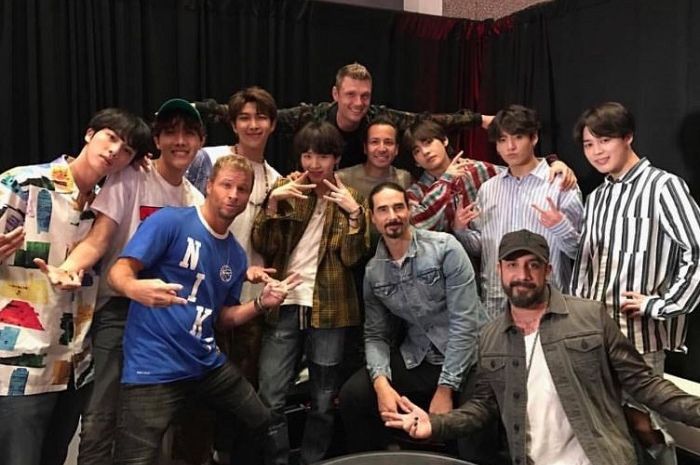 Foto Kebersamaan BTS dan Backstreet Boys, Curi Perhatian iHeartRadio