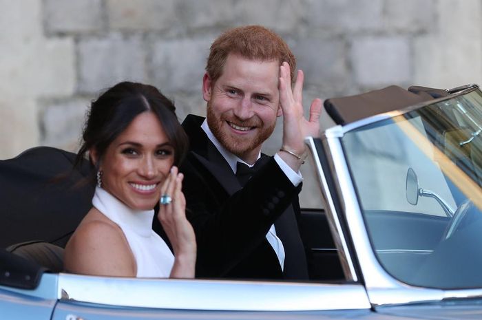Tak Bisa Menahan Tangis, Ini Ekspresi Ibu Meghan Saat Anaknya Menikah