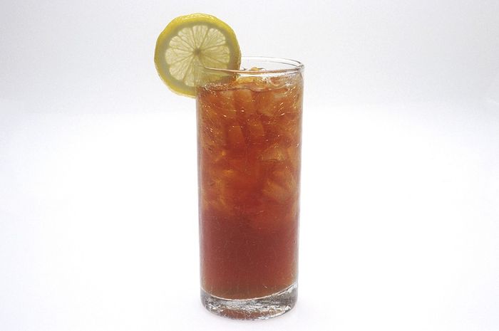 Sedang Mengalami Dehidrasi? Hindari Konsumsi 4 Jenis Minuman Ini Bobo