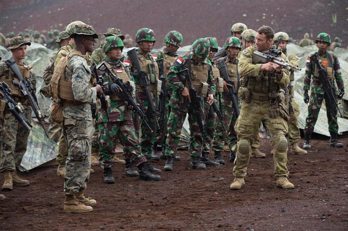 Marinir TNI AL dan AS saat latihan RIMPAC