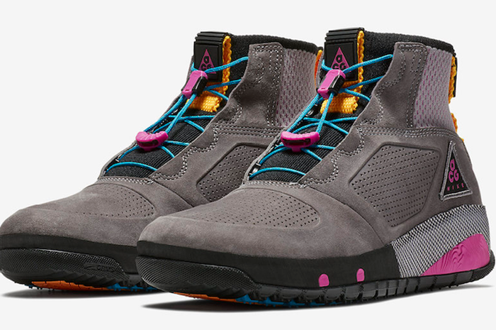 sepatu nike acg