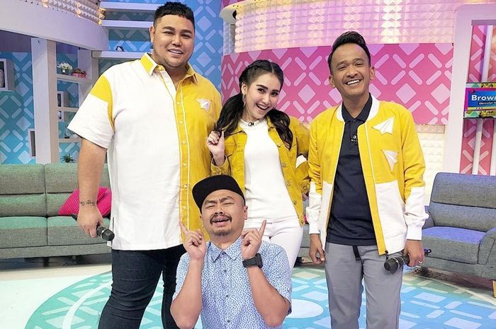 Absen Dari Acara Brownis Siang Ke Mana Perginya Ayu Ting
