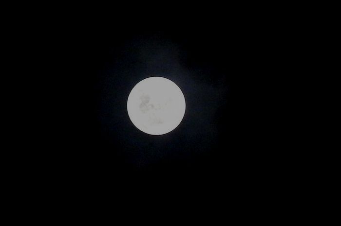 Lautan di Bulan Tidak Berisi Air, Apa Isinya? Bobo