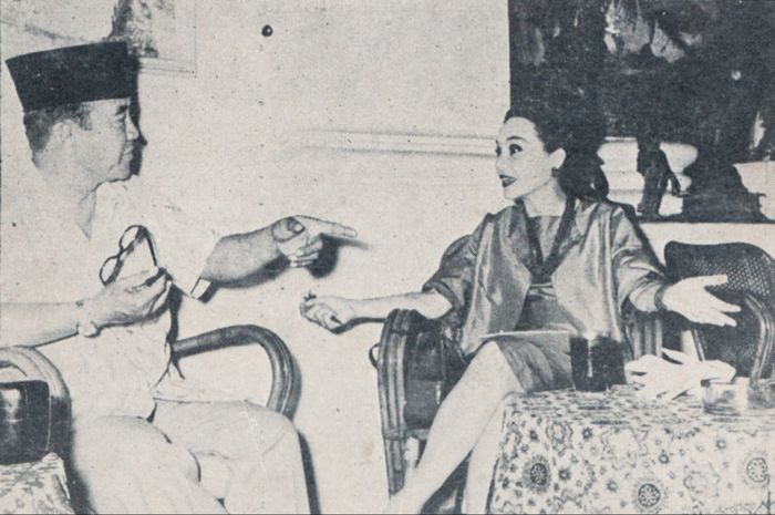 Presiden Soekarno (Bung Karno) dan Cindy Adams.