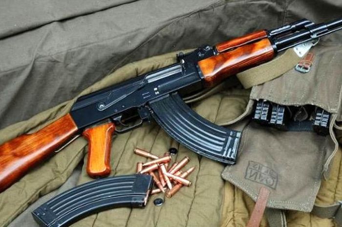 Banyak Toko Jual Senjata Api di Baghdad, Bahkan AK-47 Hanya Dijual