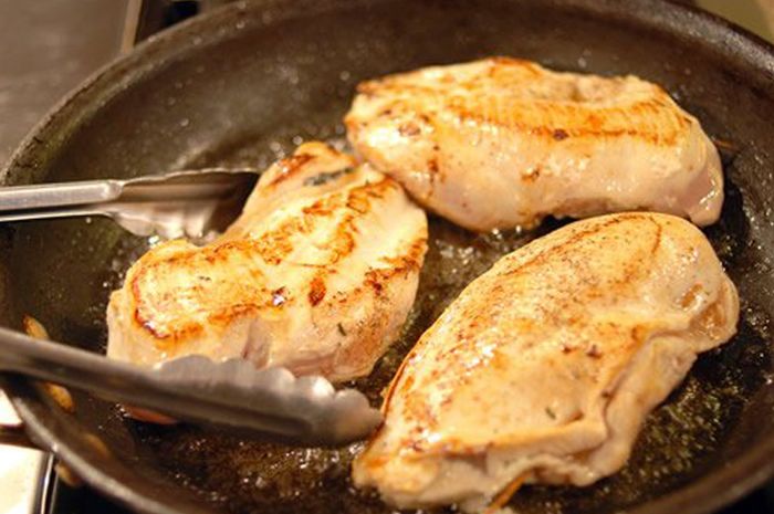Makan Satu Potong Dada Ayam Setiap Hari, Penyakit Mematikan ini Pasti