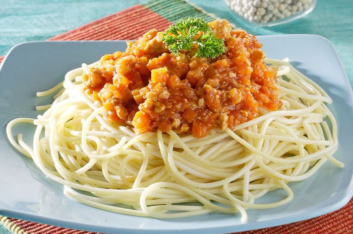 Sajikan Spageti Saus Tomat Secepat Kilat Untuk Menu 