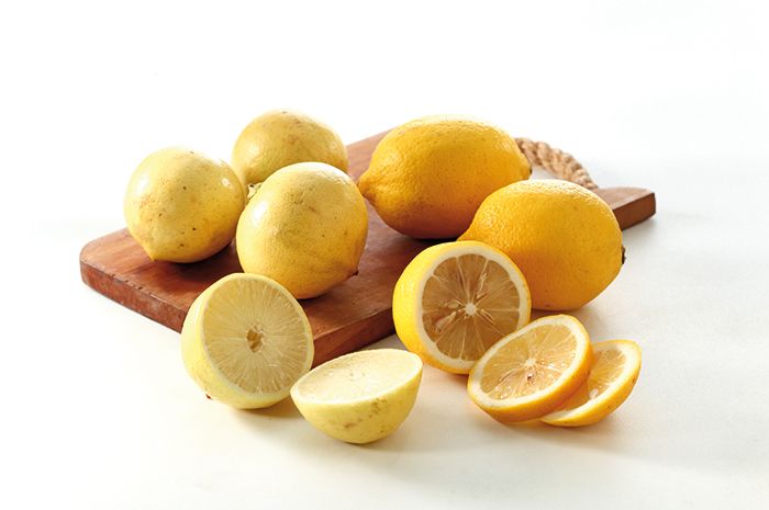 Satu buah lemon dapat menghasilkan tegangan hingga