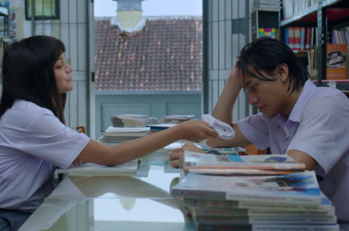 Jefri Nichol Amanda Rawles Dan Pemain Lainnya Dalam Film Something In Between Semua Halaman Cewekbanget