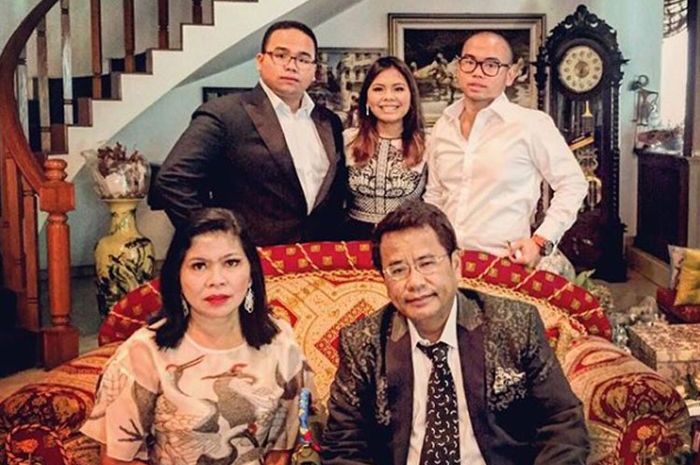 61 Gambar Rumah Mewah Hotman Paris Hutapea Terbaru