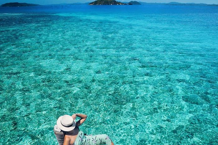 5 Lokasi Traveling Rasa Luar Negeri Di Indonesia Timur Ala