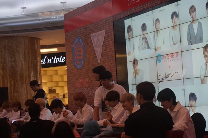 Gelar Fansign di Indonesia, SEVENTEEN: Jakarta Sangat Panas Namun Luar