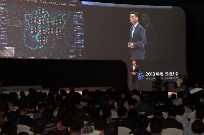 Интернет интервью. Computer university интернет магазин. Computing conference. Программист в видеоконференции. Obs olympic broadcasting services.