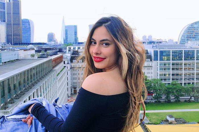 Inspirasi Gaya Sporty Ala Valerie Thomas Kekinian Dan Swag Abis Inspirasi Gaya Sporty Ala Valerie Thomas Kekinian Dan Swag Abis