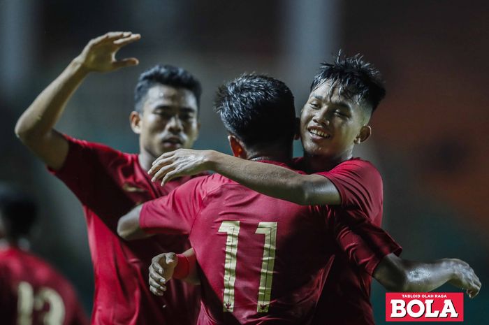 Selebrasi gol pertama Indonesia yang dicetak Witan Sulaiman