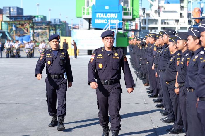 Tiap Bulan Bisa Bawa Pulang Uang Lebih Tinggi Dari Asn Biasa Begini Rincian Gaji Pns Bea Cukai Yang Bikin Geleng Geleng Kepala Terima 9 Tunjangan Ini Di Luar Gaji Pokok Semua Halaman