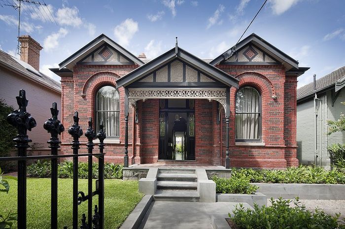 Fasad Rumah Terlihat Biasa? Inilah 5 Ide Renovasi Fasad yang Bisa Kamu