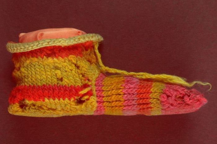 Aih Kaos Kaki Bergaris Ternyata Sudah Ada Sejak Jaman Aih Kaos Kaki Bergaris Ternyata Sudah Ada Sejak Jaman