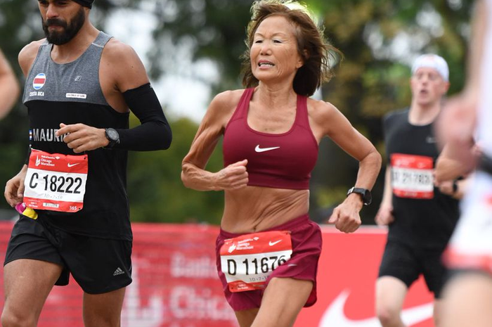 Jeannie Rice, perempuan berusia 70 tahun yang sukses pecahkan rekor lari maraton di Boston, Amerika Serikat.