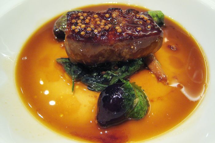 Foie grass makanan terbuat dari hati angsa.