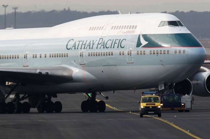 Cara Cathay Pacific Simpan Foto dan Data Penumpang Tanpa Ketahuan - Info Komputer