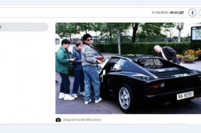 Diego Maradona dan Ferrari Testarossa hitam miliknya.