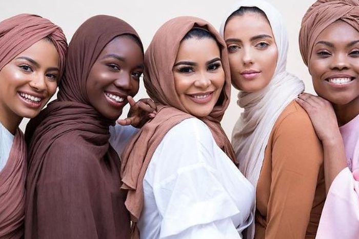 5 Warna  Hijab yang  Cocok  Untuk  Wanita  Berkulit  Sawo  Matang  