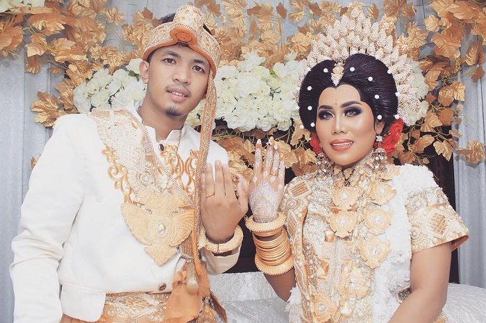 Evi Masamba dan suami