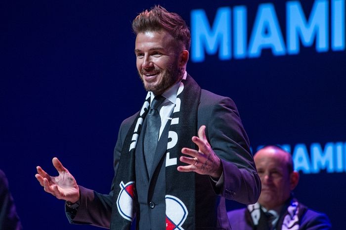 MIA03. MIAMI (EE.UU.), 29/01/2018.- El exfutbolista brit?nico David Beckham habla durante la present