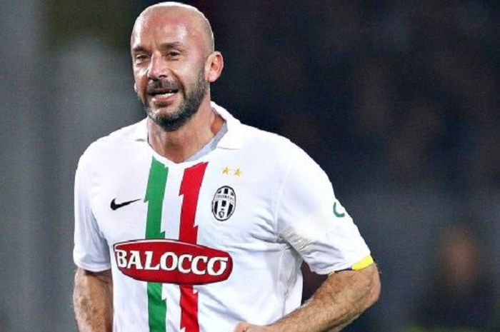 Mantan pemain Chelsea dan Juventus, Gianluca Vialli.