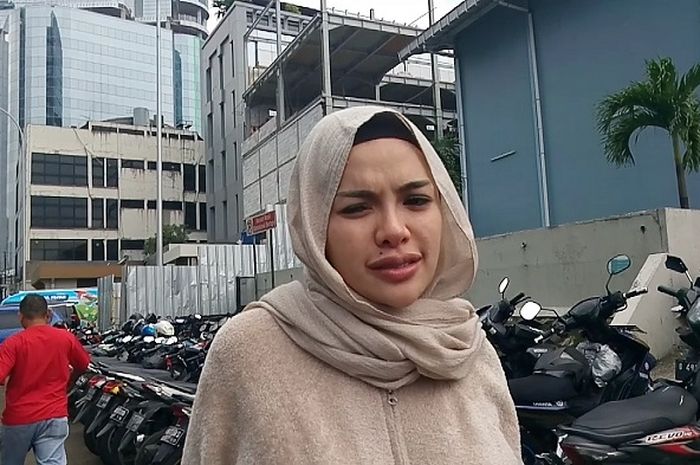 Cerita Nikita Mirzani yang Sempat Disuruh Gugurkan Kandungan Oleh Sajad