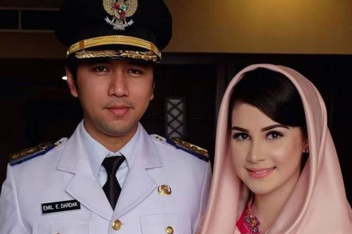 5 Fakta Emil Dardak, Lulus dengan Gelar Doktor Termuda ...