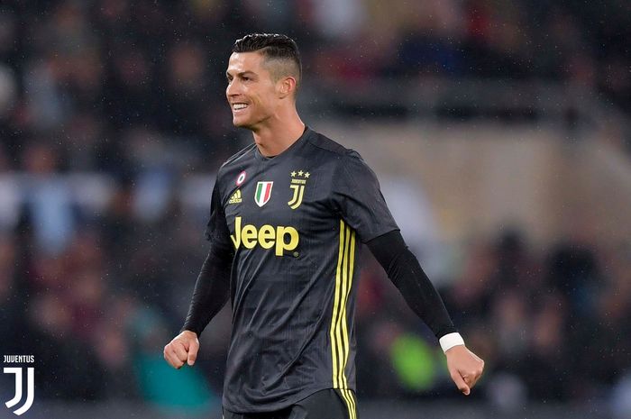 Megabintang Juventus, Cristiano Ronaldo, tidak masuk ke dalam best XI versi Zinedine Zidane