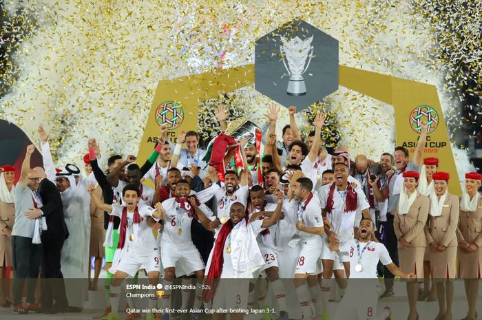 Timnas Qatar juara Piala Asia 2019 setelah menekuk Jepang dalam final di Zayed Sports City Stadium Abu Dhabi, 1 Februari 2019.