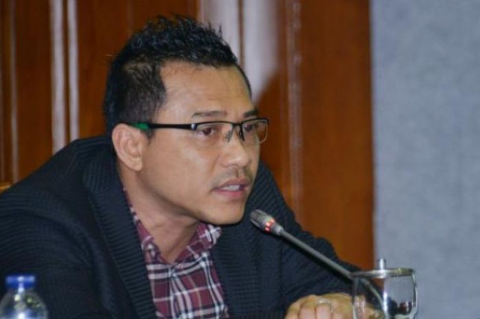 www.dpr.go.id