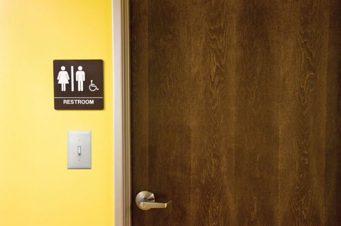 Saklar Kamar Mandi Terletak Di Luar Ruangan Ternyata Ini Alasannya Semua Halaman Idea