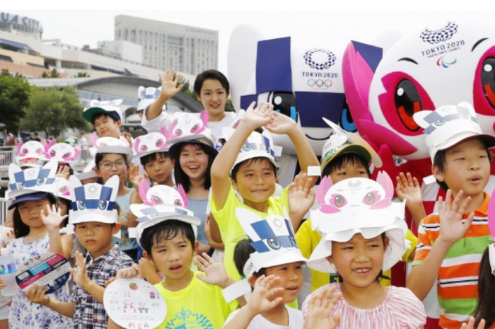 Ilustrasi anak-anak Jepang saat peluncuran maskot Olimpiade 2020.