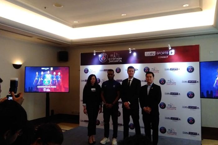 Paris Saint Germain dan tim eSports Indonesia, RRQ di Bimasena, Dharmawangsa, Jumat, (8/1/2019).